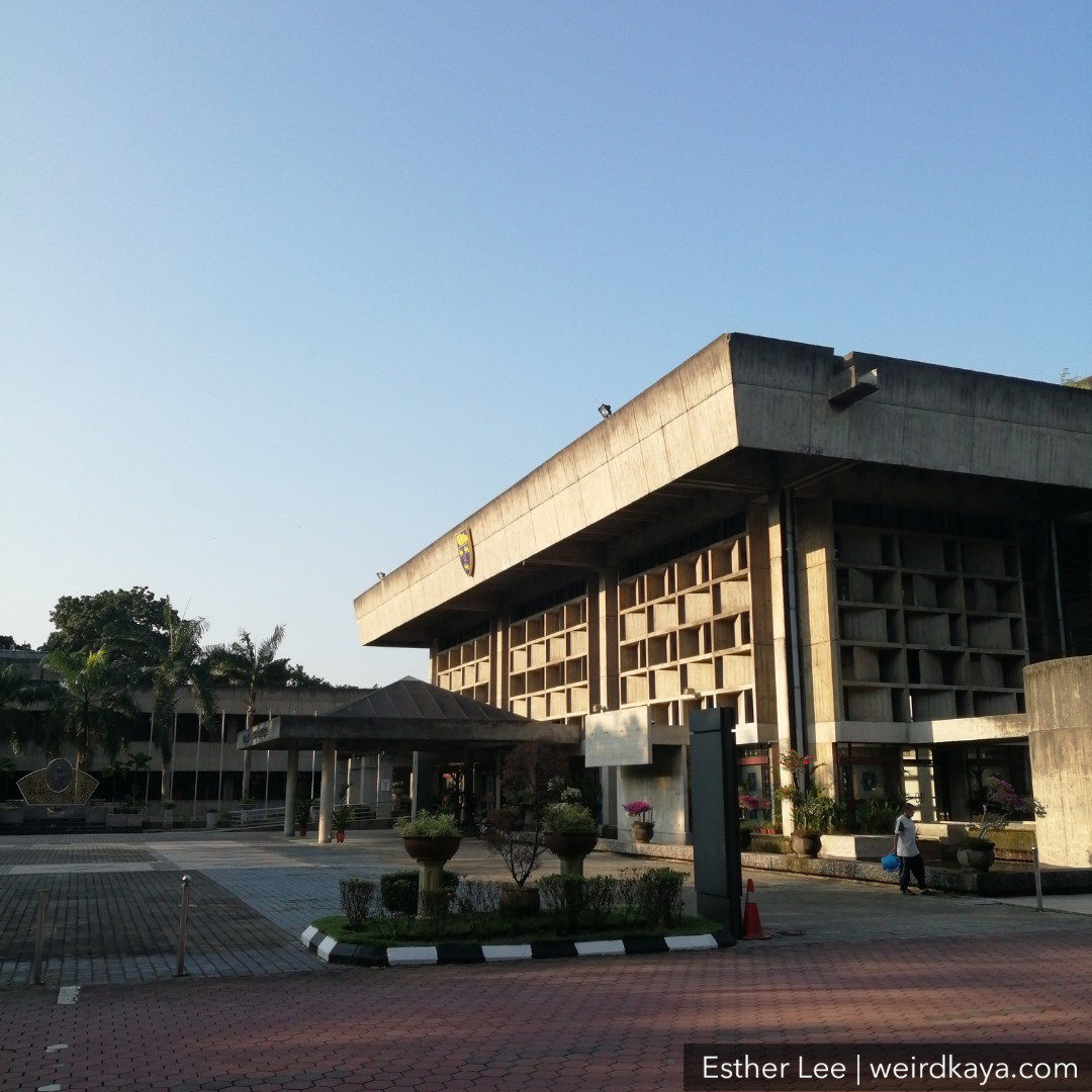 UM dewan